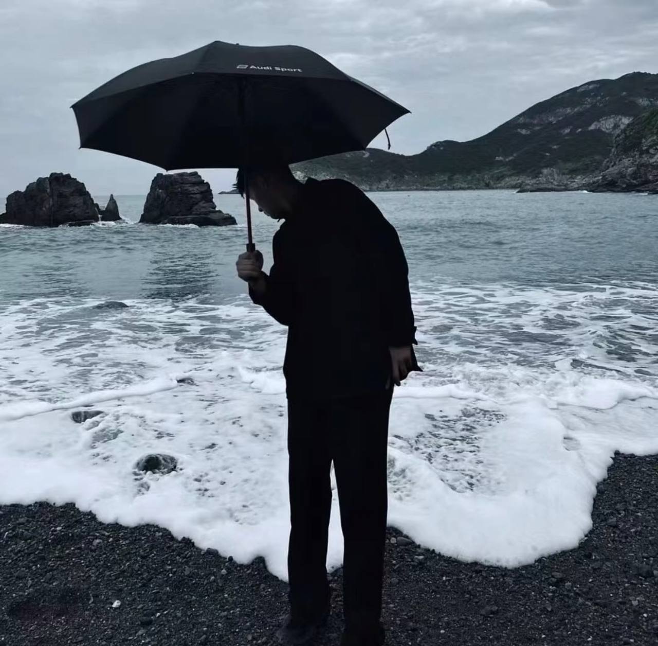 王*